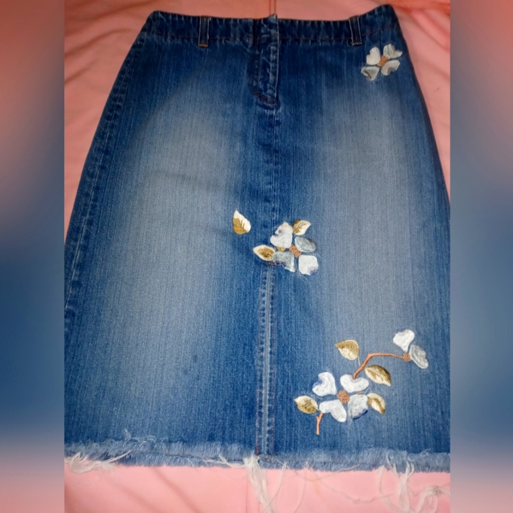 Kenneth Cole Denim‎ Floral Embroidered Skirt .